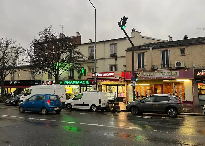 Charming * Saint-Ouen (Seine-Saint-Denis)